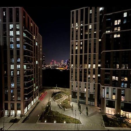 2 Bed Apartment Close To Station With Parking Лондон Экстерьер фото